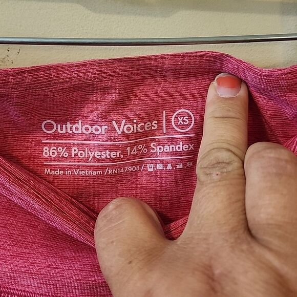 OUTDOOR VOICES XS FUSCIA NWT - Picture 3 of 6